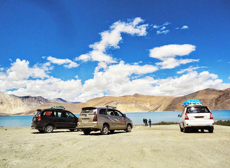 Jeep-safari-in-ladakh