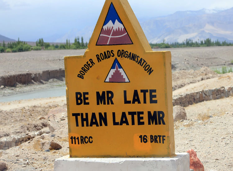 Unusual Witty Road Signs on Manali Leh Highway – BRO Signboards