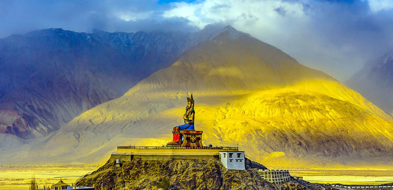 Ladakh Ultimate Tour