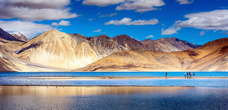 Nubra Valley & Pangong Lake Package