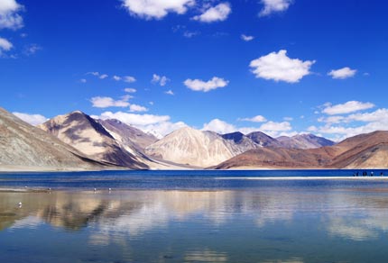 Pangong Tso Lake – Awesome Tourist Place in Ladakh