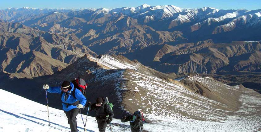 mountaineering-in-ladakh